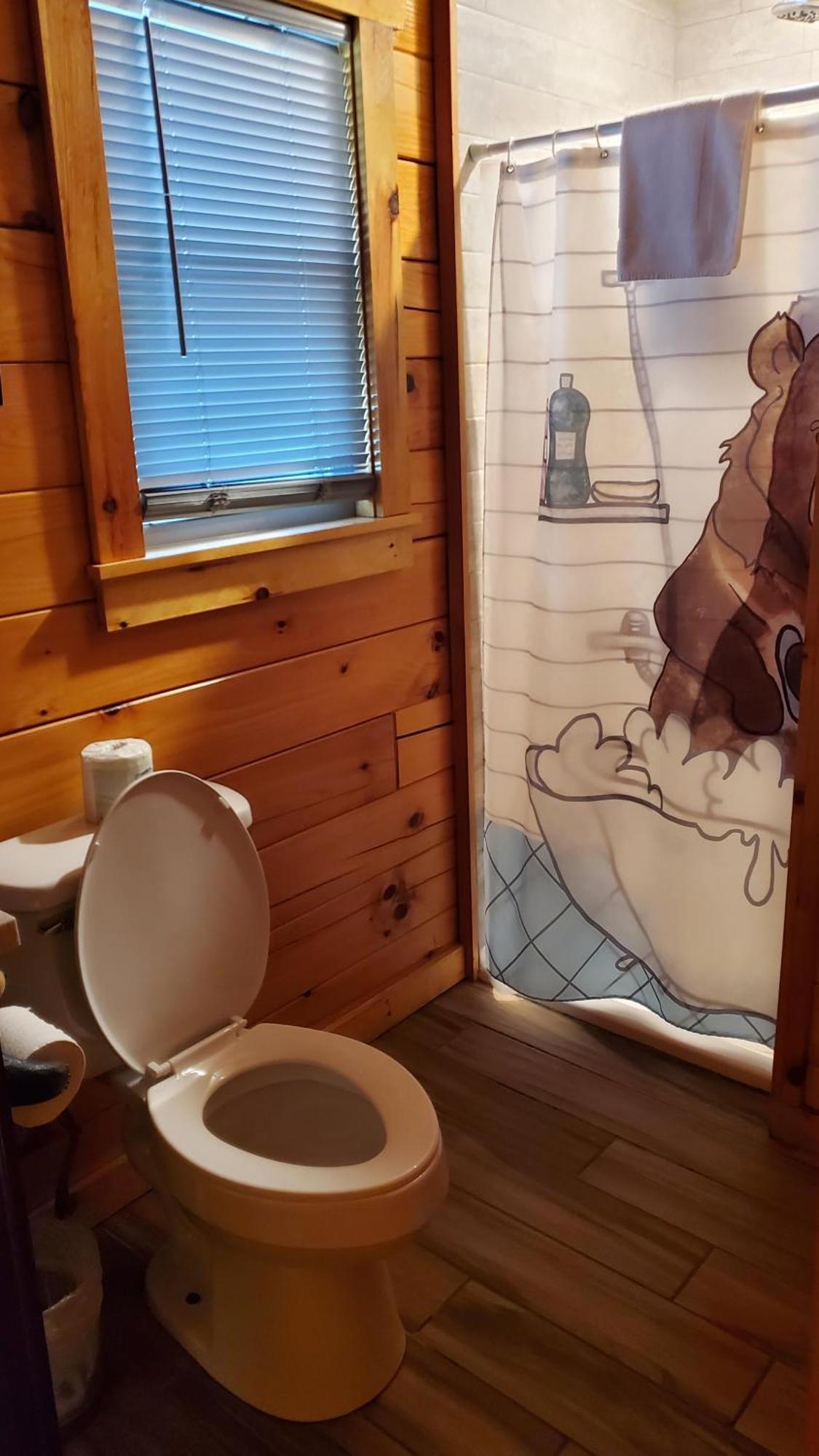 210 Cubs In The Treetops - Luxurious Cabin In Гетлинбург Екстериор снимка